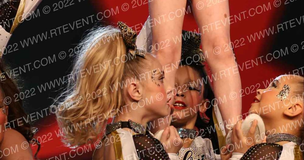 Celebrity Cheer COOL CATS · MidAtlantic Grand Nationals