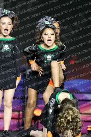 Iowa Elite Cheer of MN RIOT