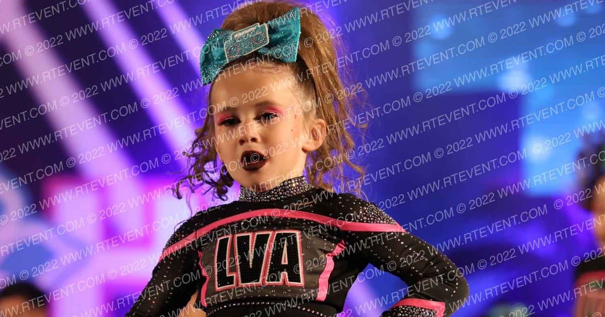 Las Vegas All Stars BLUSH · Aloha Grand Nationals DIDII
