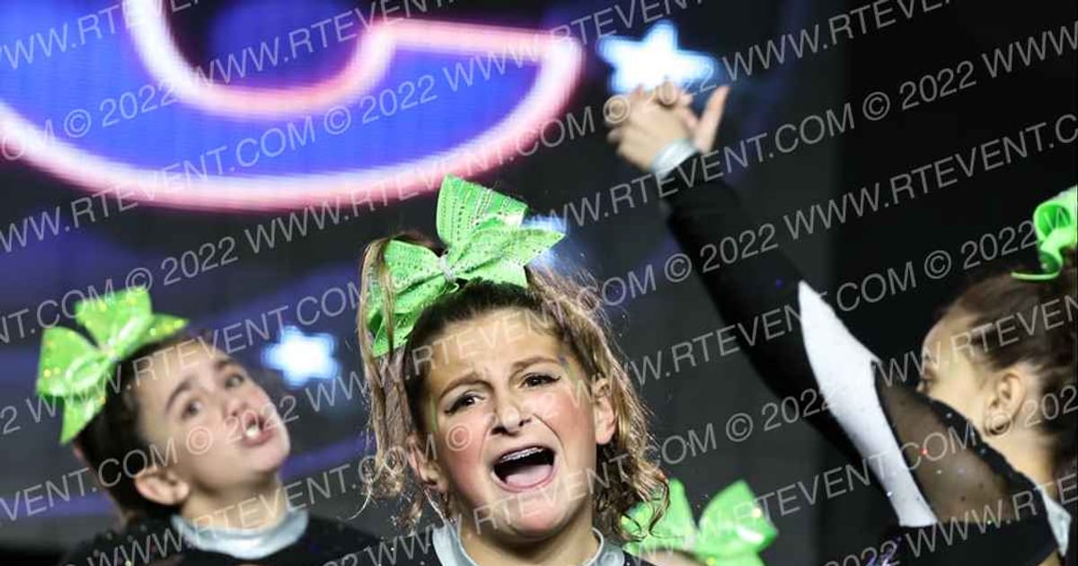 Element Athletics MKE Geo Girls · GLCC Grand Nationals