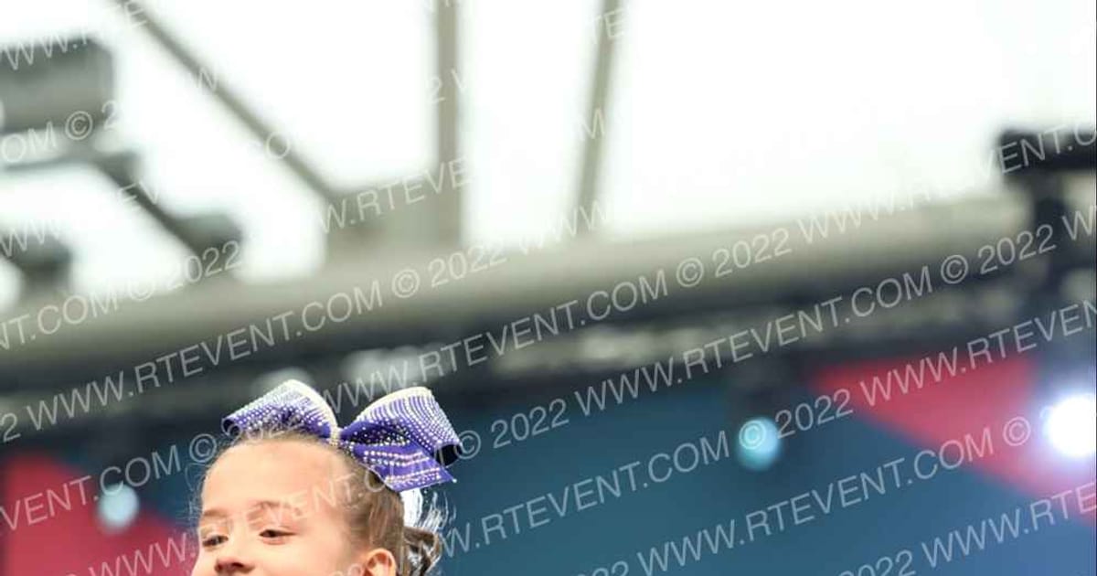 Pennsylvania Elite Cheerleading Incredibles · MidAtlantic Grand Nationals