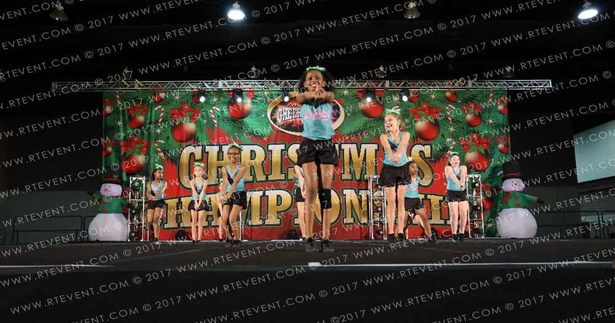 Haydens All Stars Purple Hurricanes · American Cheer Power Gatlinburg