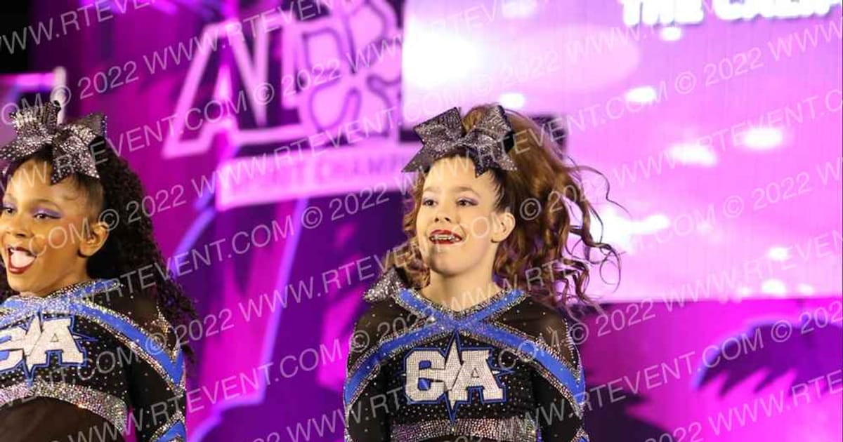 The California All Stars-Las Vegas SHIMMER · Aloha Grand Nationals DIDII