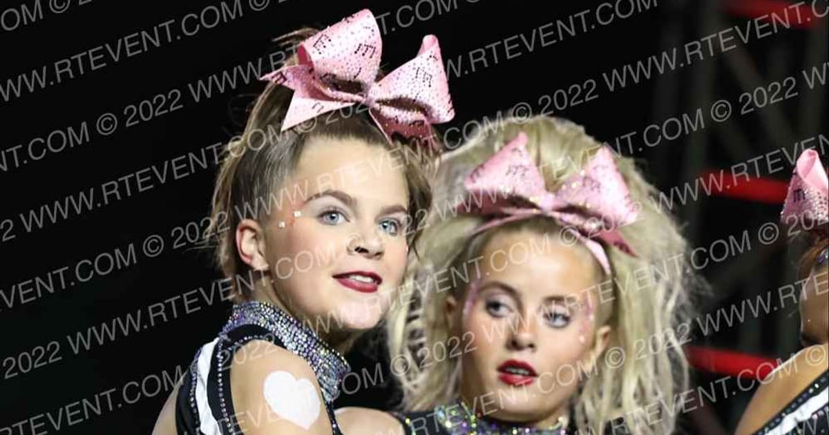 Cheer Athletics St. Louis Indigo Girls · GLCC Grand Nationals