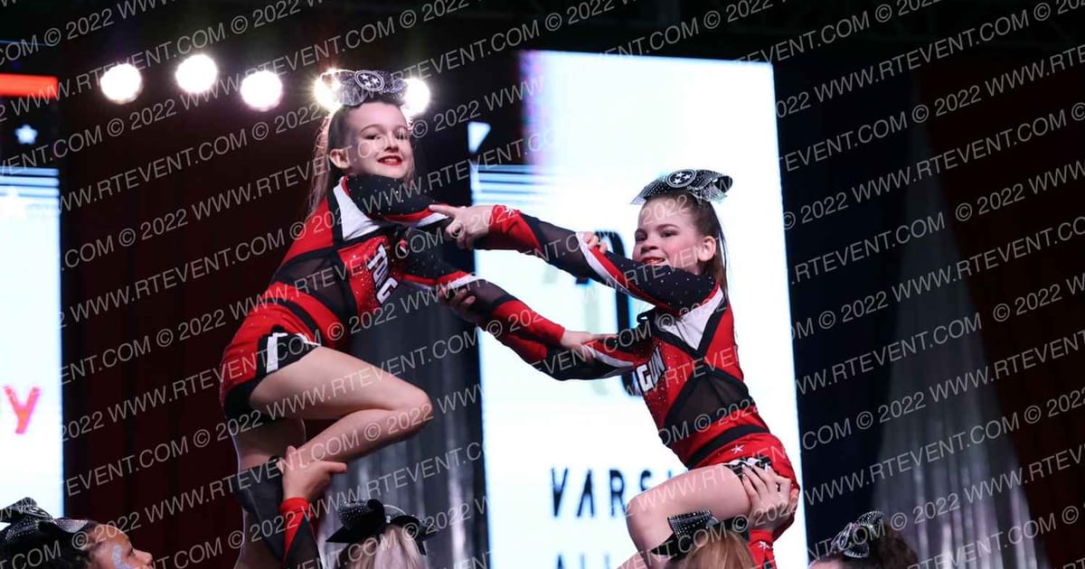 Diamonds All Stars LITTLE MISS PURR · The American Royale Sevierville Nationals DIDIIV