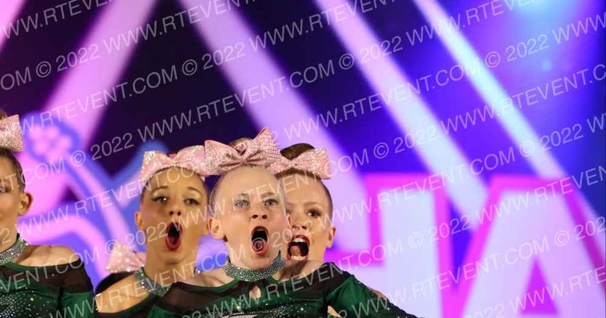 CheerForce Arizona FLUTTER · Aloha Grand Nationals DIDII