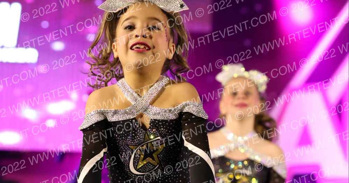 Champion Cheer Glow · Aloha Grand Nationals DIDII