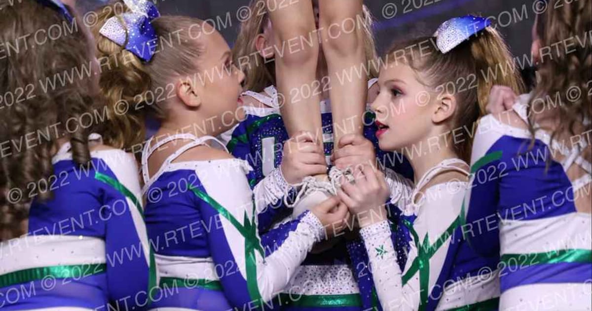 Universal Athletics Glamour Girls · GLCC Grand Nationals