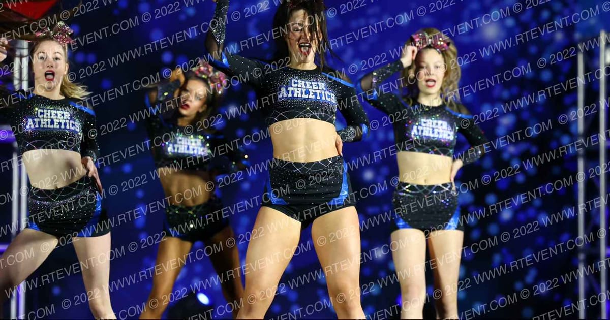 Cheer Athletics Omaha SupremeCAts · Spirit Sports Des Moines