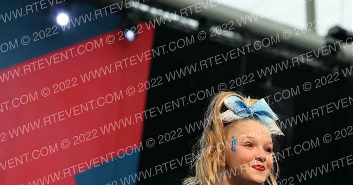 Gravity Cheer Asteroids · MidAtlantic Grand Nationals