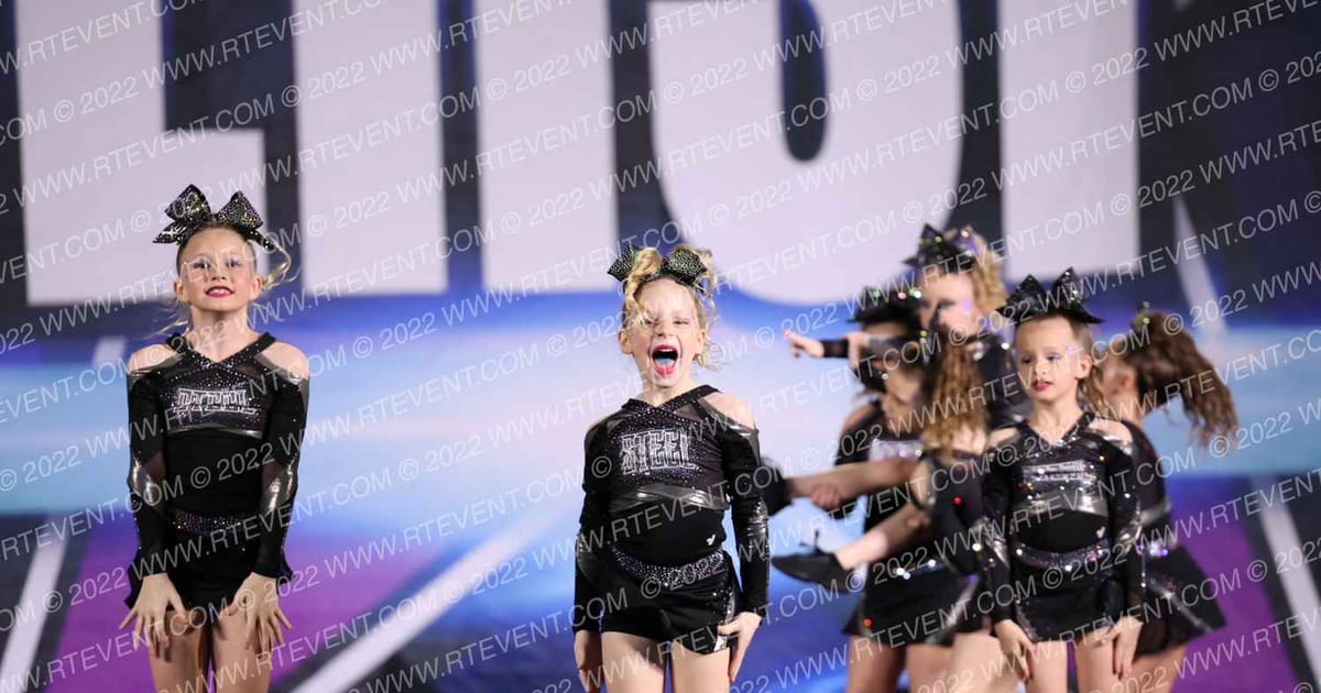 Bremen Steel Sports Carbon · CHEERSPORT Atlanta Classic DIDII