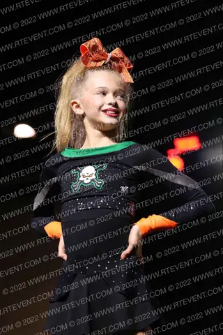 Iowa Elite Cheer - Des Moines Heathens