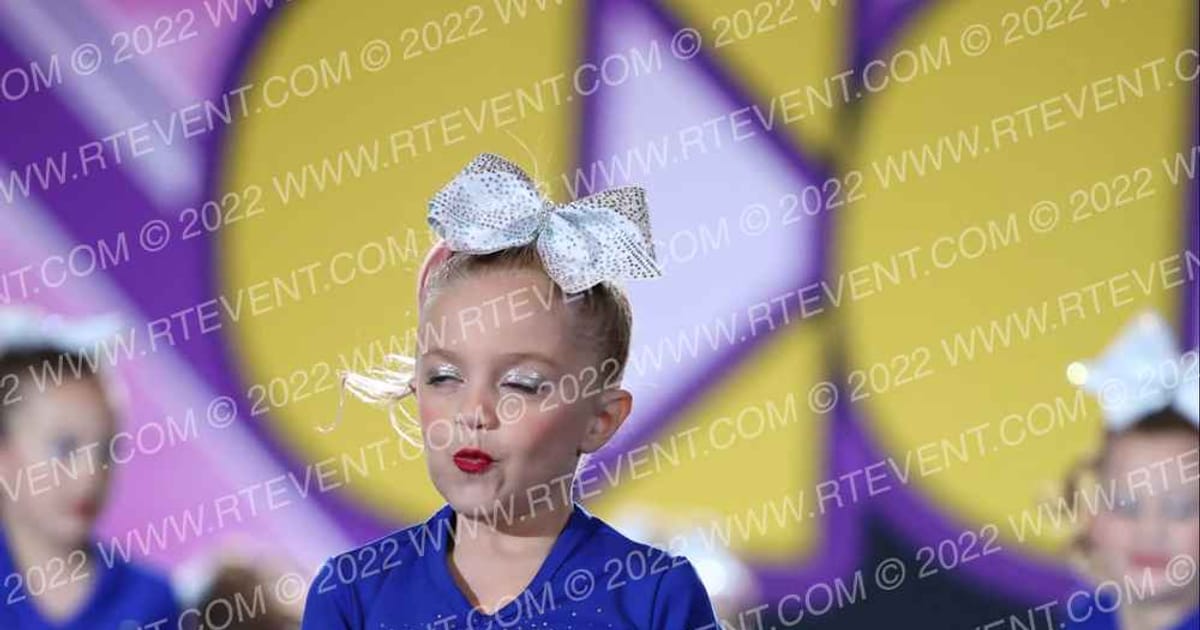 Lakeshore Cheer Athletics Swells · Carnivale of Champions