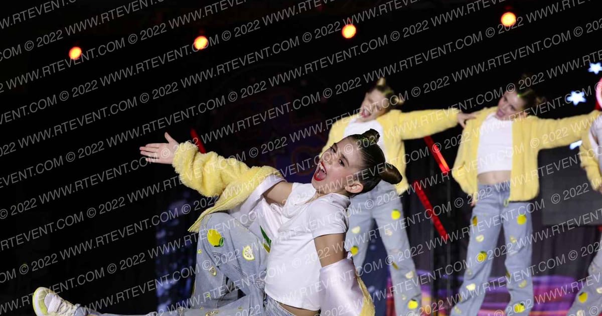 Cheer Athletics St. Louis Do- Re Minis · GLCC Grand Nationals