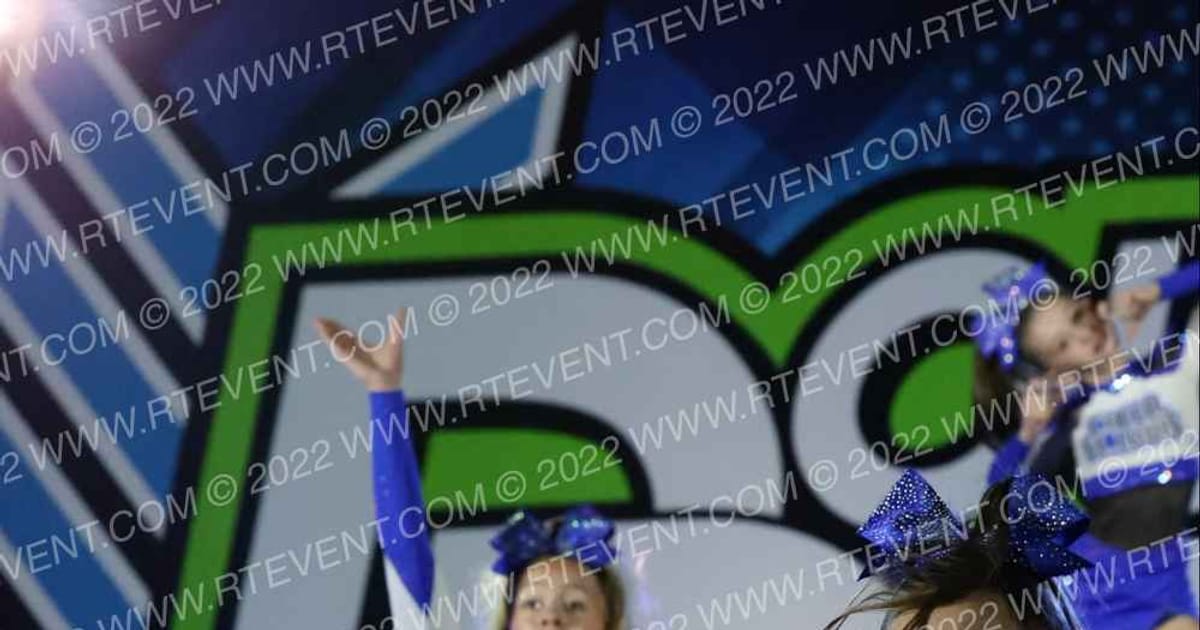 Cheer St Louis Bliss · Double Down St Louis Nationals