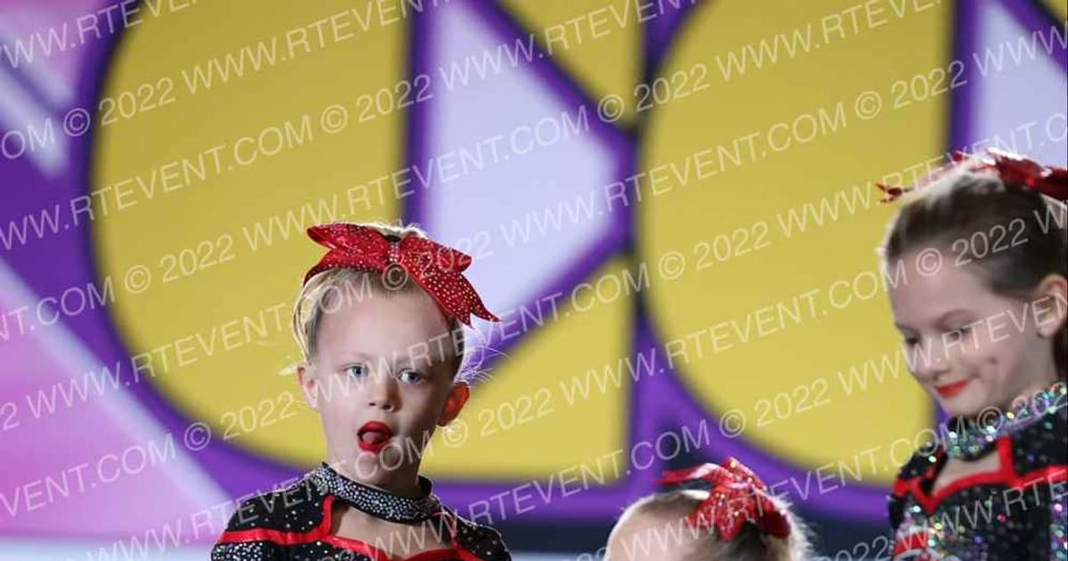 Elite Cheer Michigan NOVAS · Carnivale of Champions