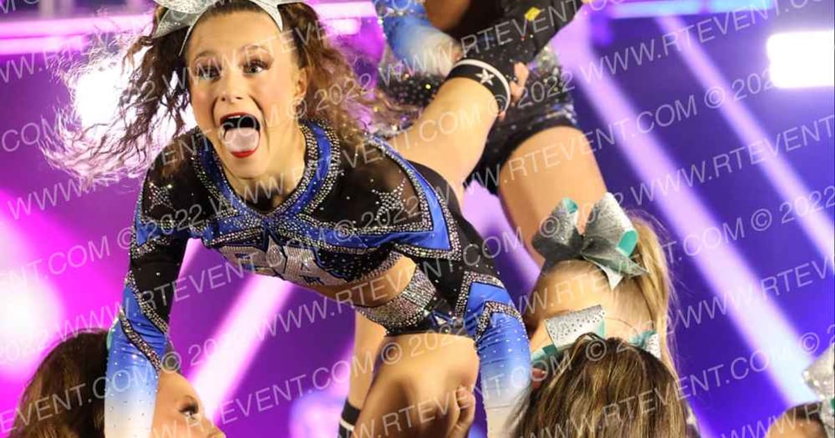 The California All Stars-Las Vegas DIAMONDS · Aloha Grand Nationals DIDII