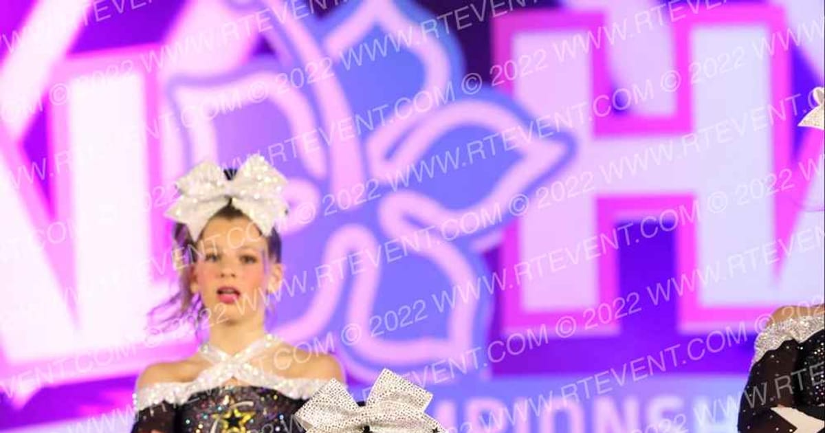 Champion Cheer Lightning · Aloha Grand Nationals DIDII