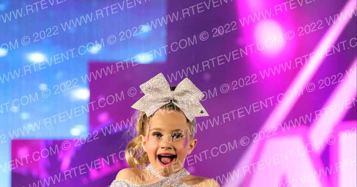 Champion Cheer Glow · Aloha Grand Nationals DIDII