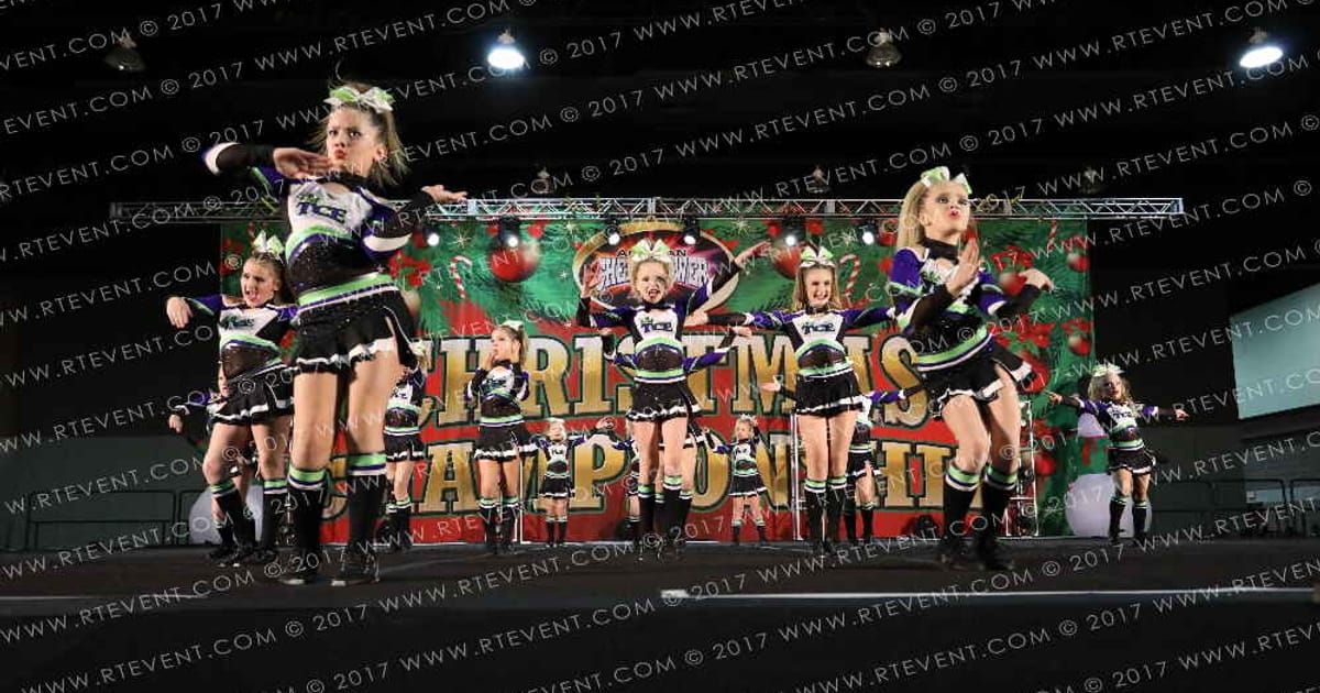 Triple Crown Elite QUEEN OF HEARTS · American Cheer Power Gatlinburg
