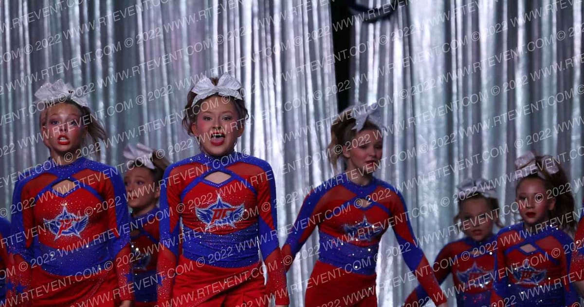 Pro Cheer Phoenix · The American Royale Sevierville Nationals DIDIIV