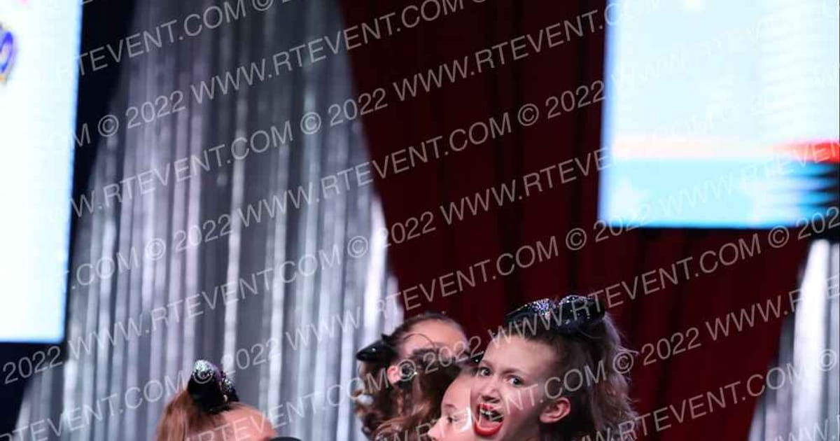 Hot Shots All Stars Hot Shots Showstoppers · The American Royale Sevierville Nationals DIDIIV