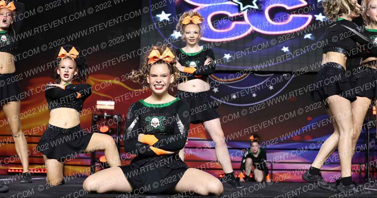 Iowa Elite Cheer of MN REBELLION · GLCC Grand Nationals