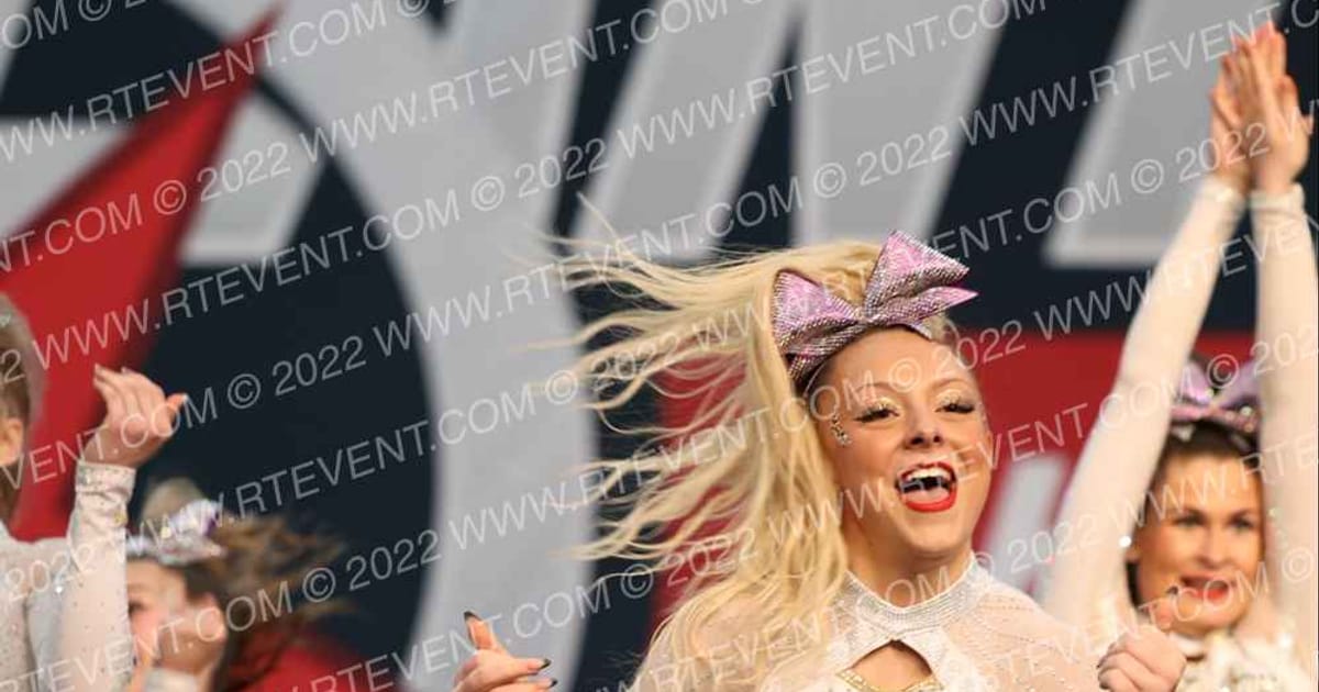 Celebrity Cheer VOGUE · MidAtlantic Grand Nationals