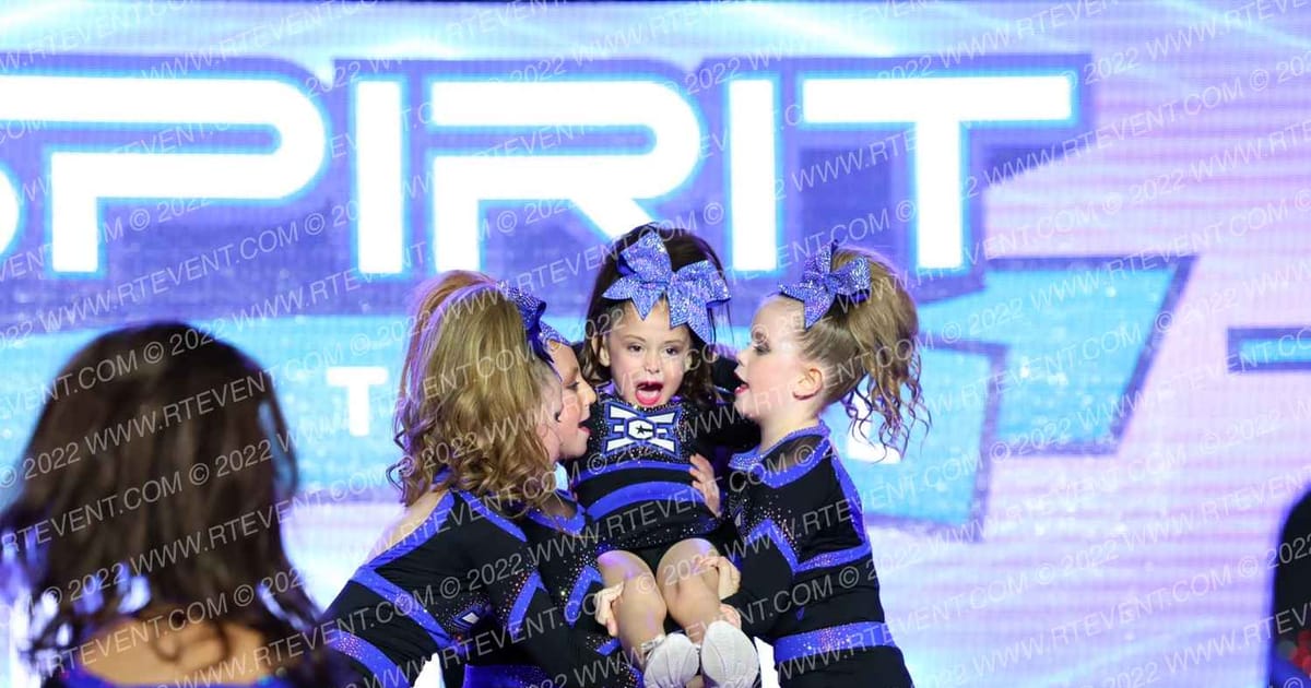 East Celebrity Elite - Hingham MINI ICE · Spirit Fest GN