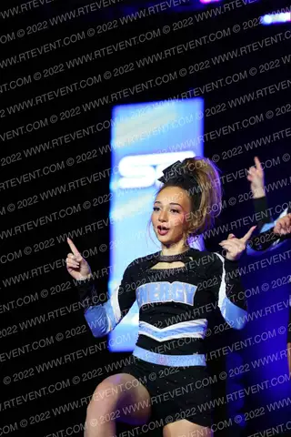Energy Cheerleading Glow Girls