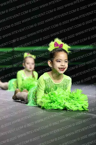 Dance Force Studios Get Loud - Pom