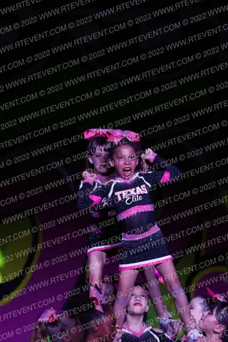 Texas Elite Cheerleading Diamond Divas