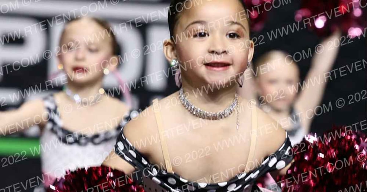 Foursis Dance Academy At the Hop - Pom · CSG Dance Grand Nationals