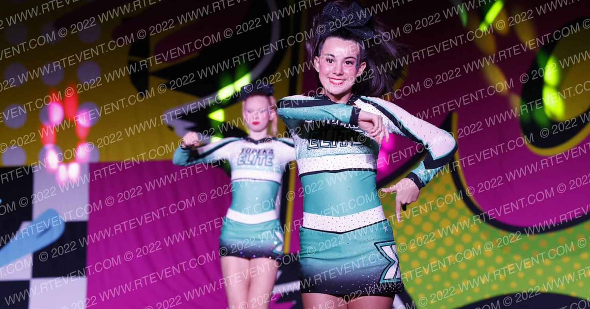 Topeka Elite Cheer Splash · POP Beach Nationals