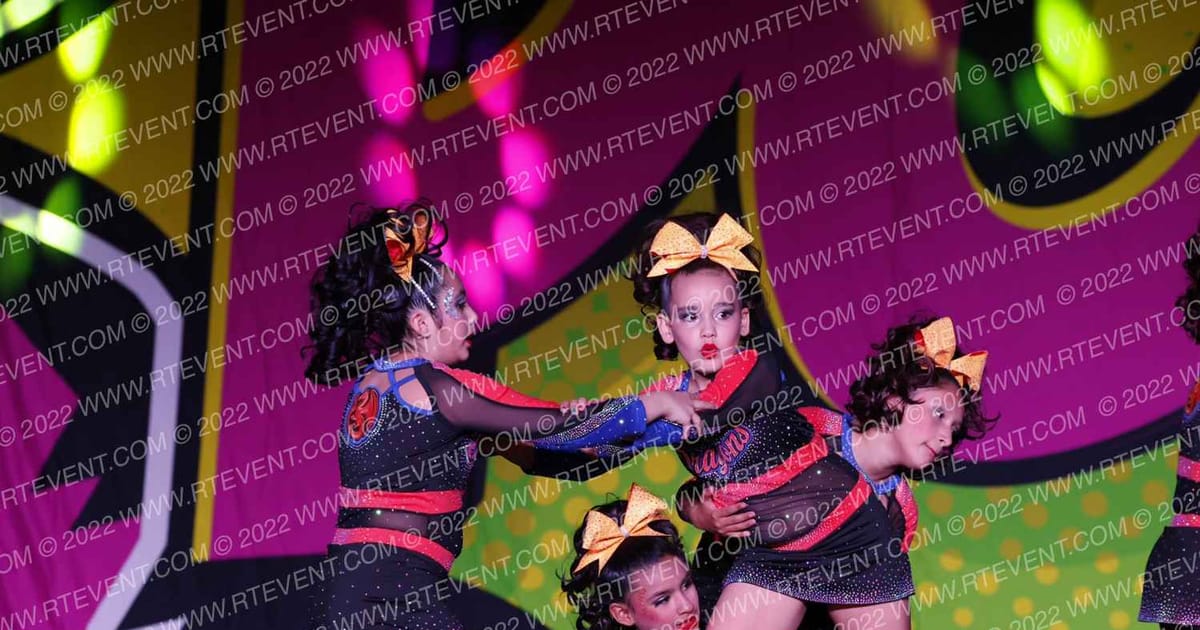 TEXAS CHEER DRAGONS FEARLESS · POP Beach Nationals