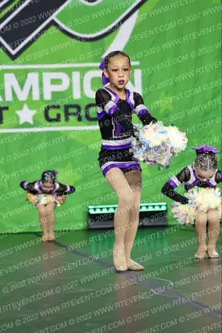 Majestic Dance Team Tiny - Pom