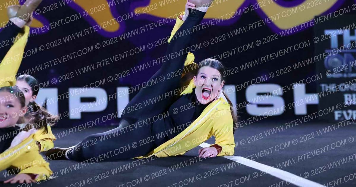 Pittsburgh Poison Ivy · March into the MADness Cheer and Dance Championships