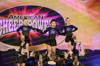 Crush Flip & Twist All-Stars