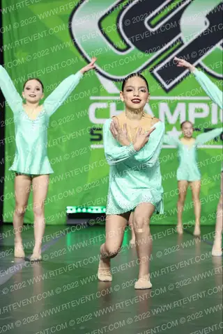 Studio 22 Mini All Star Large Lyrical
