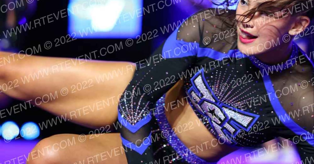 East Celebrity Elite - Hingham SHOW STOPPERS · Spirit Fest GN