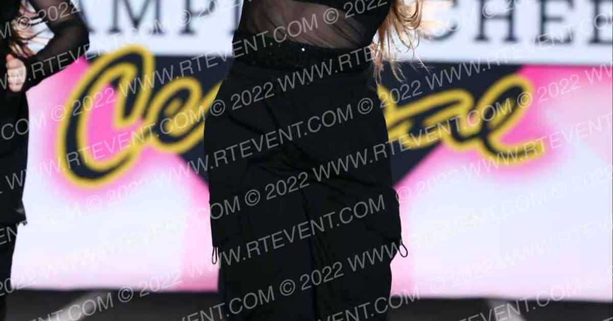 Pittsburgh Poison Scorpiyinz · Oh How Sweet it is Cheer and Dance Spectacular