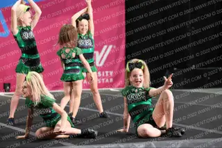 Power Cheer! Lady Leopards