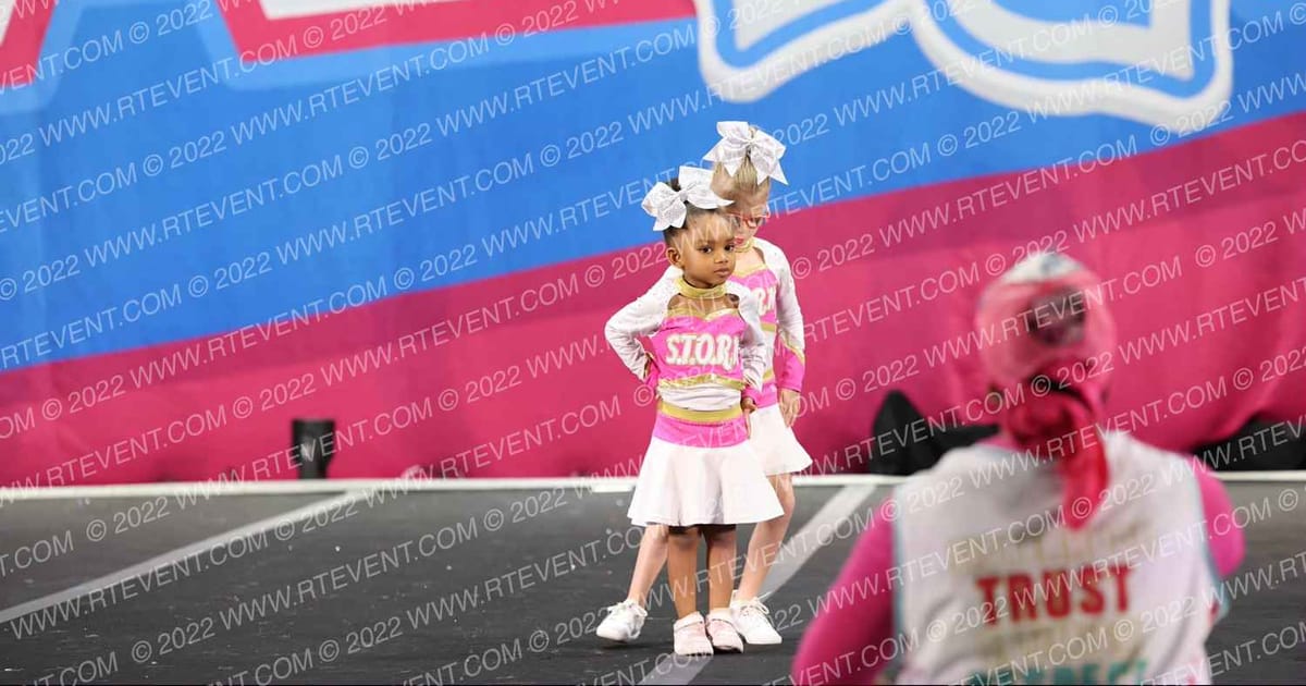 S.T.O.R.M Cheerleading Rain · Aloha Daytona Showdown