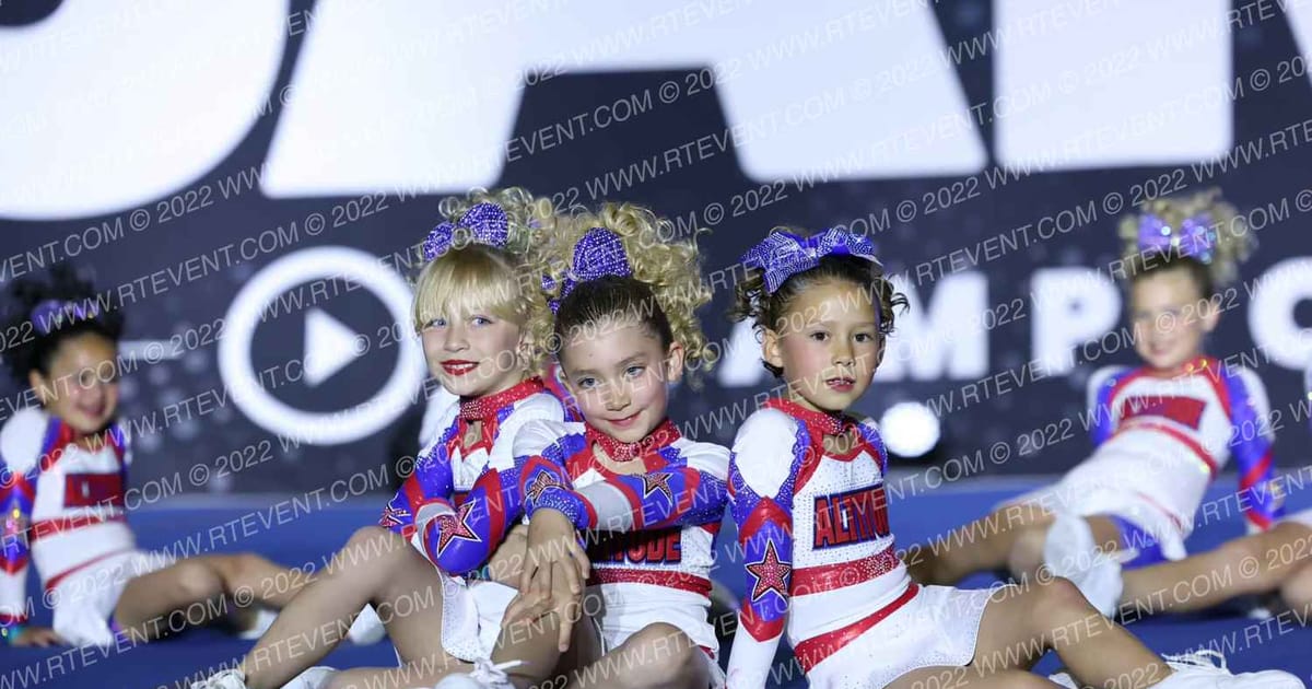 ALTITUDE ATHLETICS FREEDOM DIVAS · March Madness