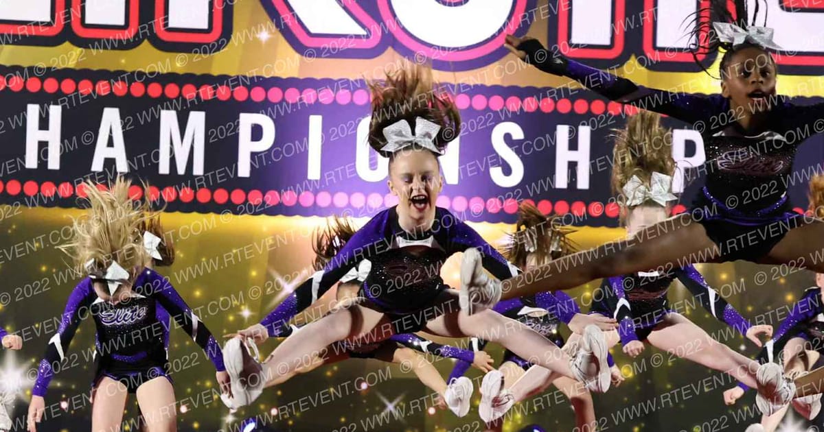 Clarksville Elite Cheer Center Moonstone · Encore Louisville Showdown