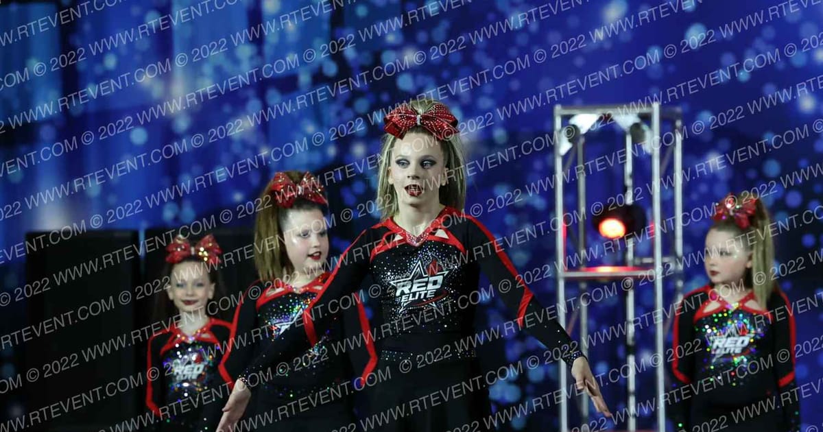 Red Elite Cheerleading SMOKE · Spirit Sports Pittsburgh Nationals