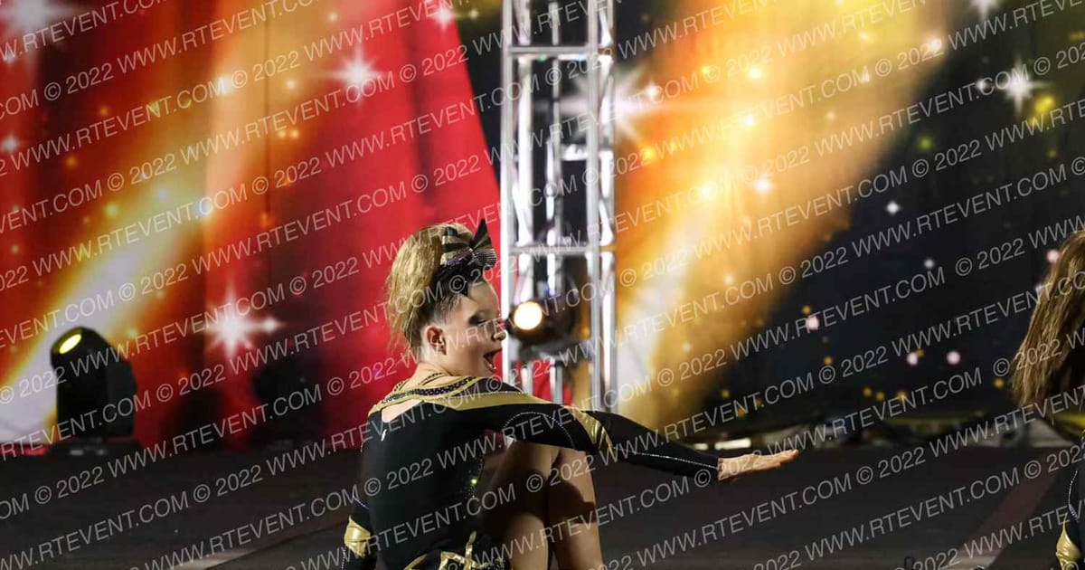 Cheer Empire Majesty · Encore Louisville Showdown