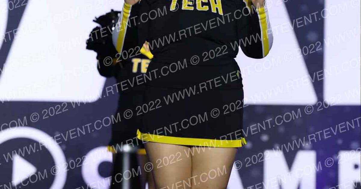 BOSCO TECH CHEER · March Madness