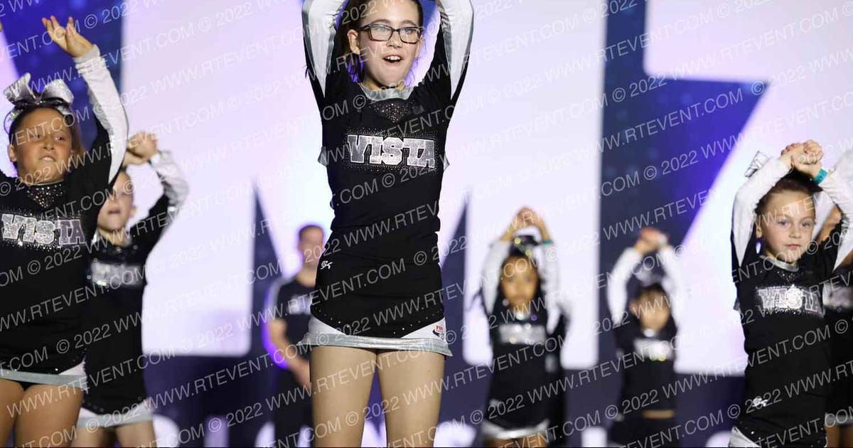 VISTA MIGHTY MITE CHEER · March Madness