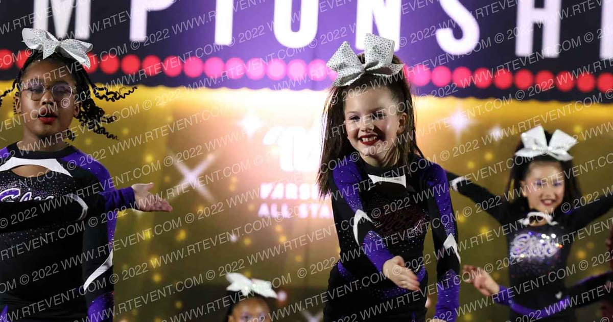 Clarksville Elite Cheer Center Rhinestones · Encore Louisville Showdown